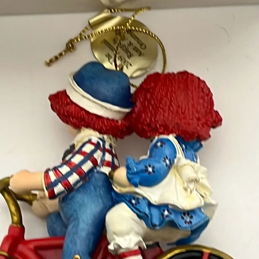 Danbury Mint Raggedy Ann &‎ Andy On Bicycle 2009 Christmas Hanging Ornament